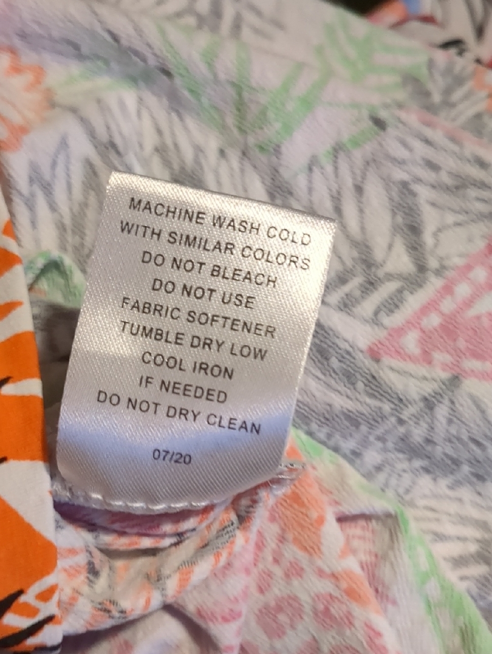 Ibkul Icifil Long Sleeve Sun Shirt: Zip Mock -Bamboo Gardens Multi - Picture 8 of 8